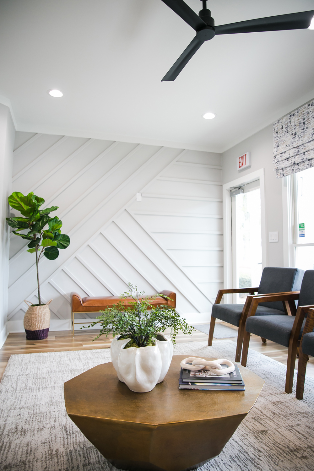 Stylish accent wall and seating